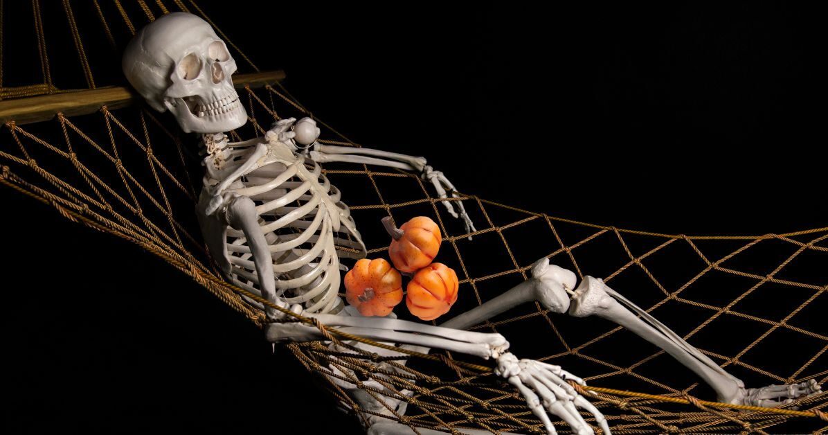 Halloween Skeletons & Pumpkins